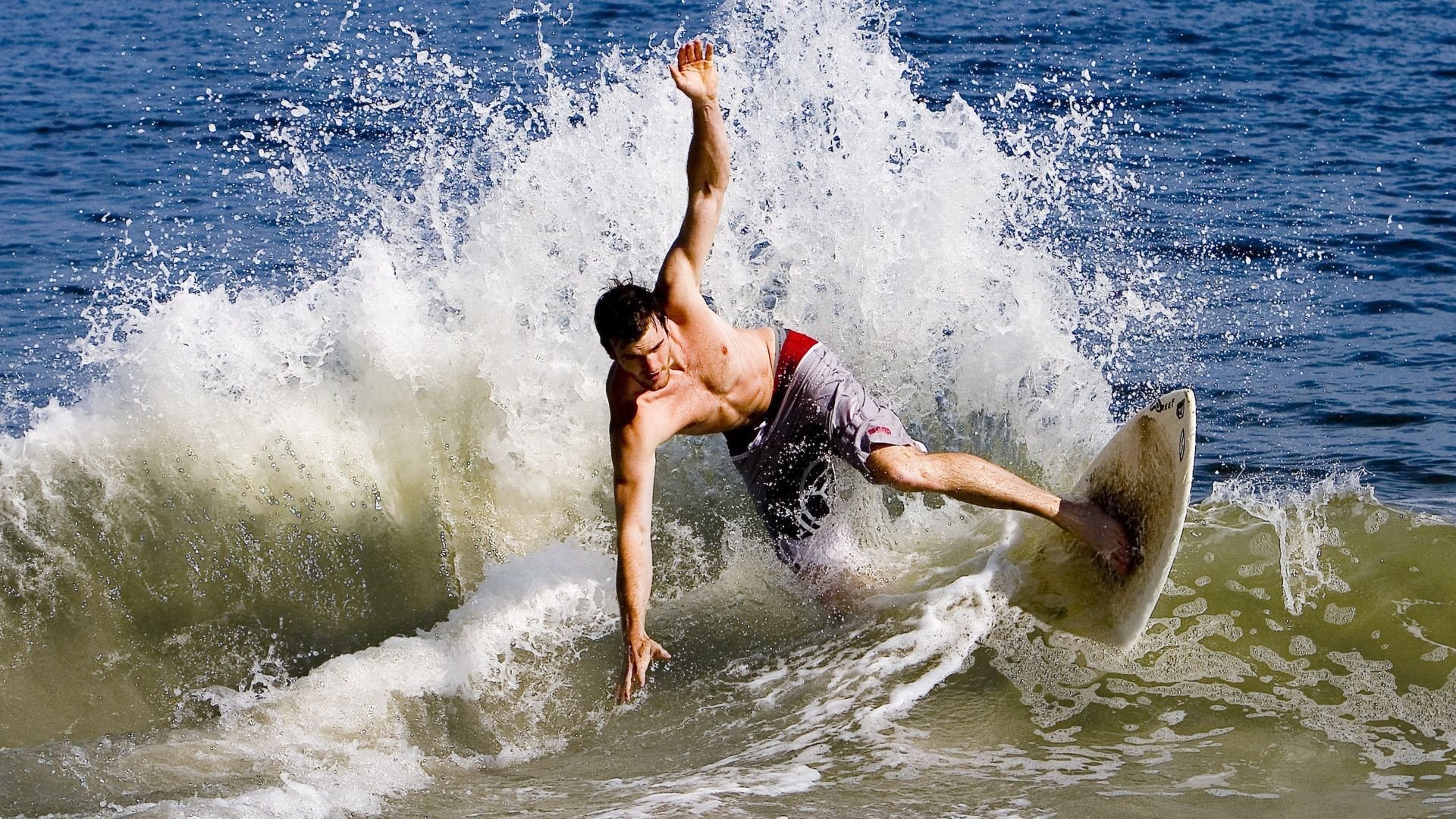 跳水动作流畅韩国实力显现，韩国跳水2021